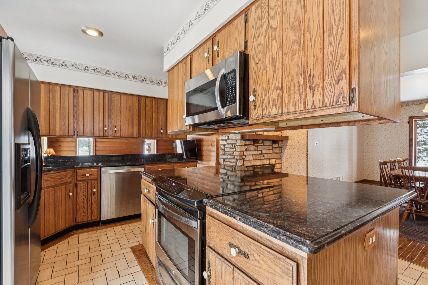 10N800 Muirhead Road Elgin, IL 60124 - Photo 20 of 66