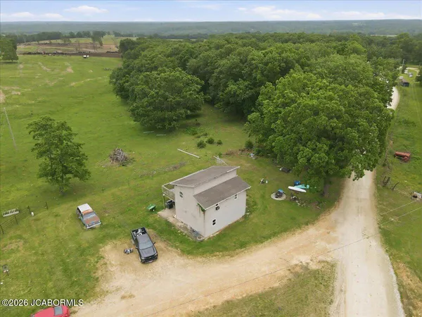 $180,000 | 6453 North Circle Road, Stover, MO 65078