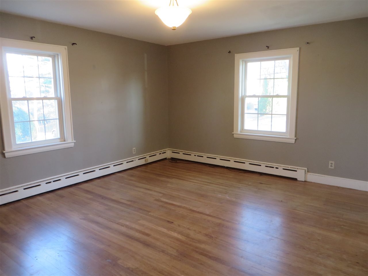 39 Sunset Road Portsmouth, NH 03801 - Photo 3 of 12