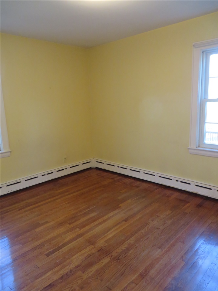 39 Sunset Road Portsmouth, NH 03801 - Photo 8 of 12