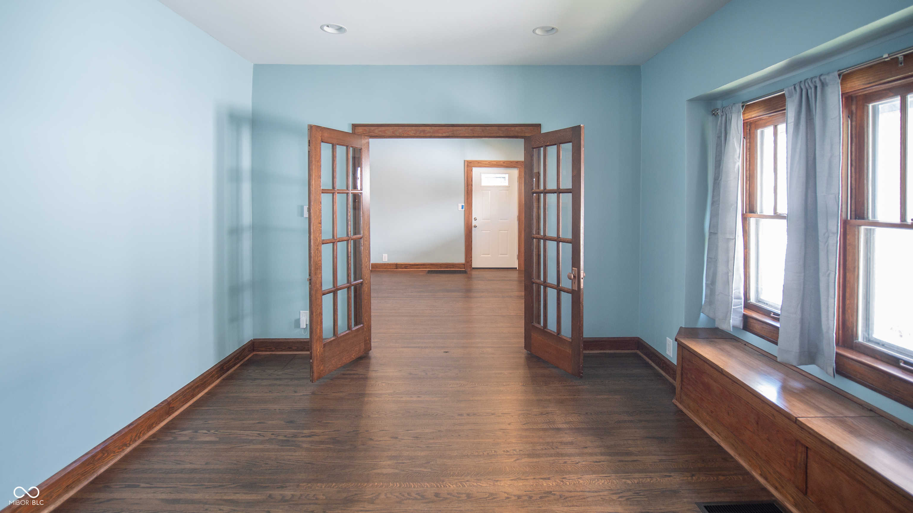 653 North Oxford Street Indianapolis, IN 46201 - Photo 5 of 13