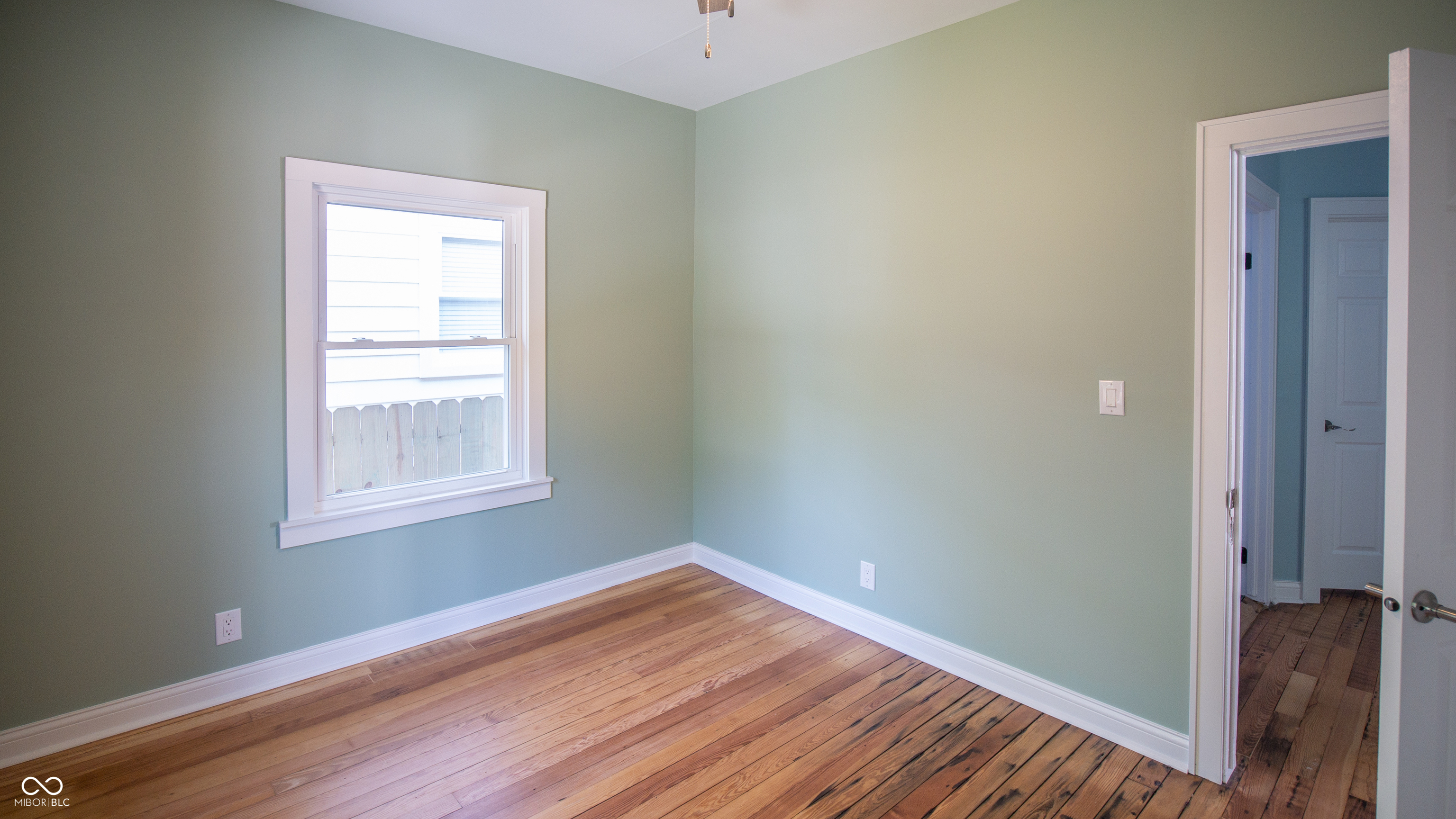 653 North Oxford Street Indianapolis, IN 46201 - Photo 8 of 13