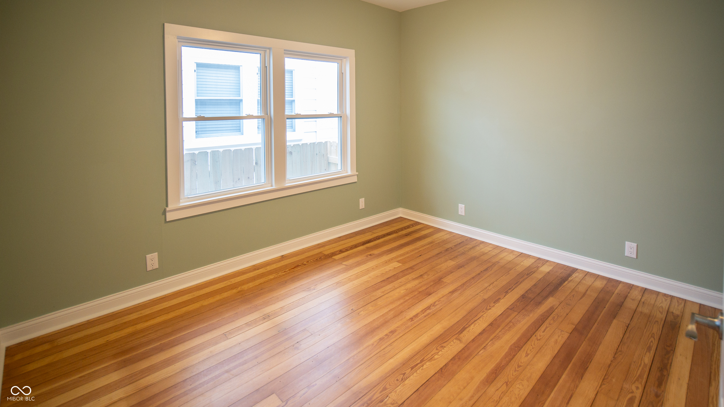 653 North Oxford Street Indianapolis, IN 46201 - Photo 9 of 13