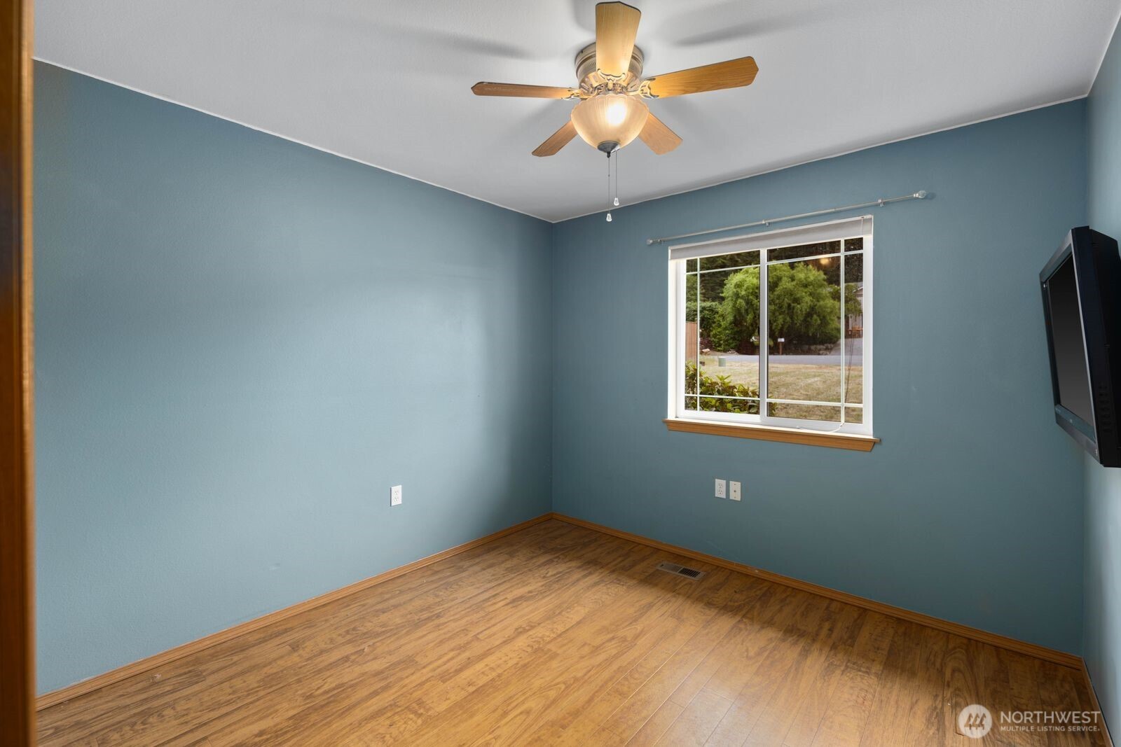 2220 Williams Road Oak Harbor, WA 98277 - Photo 22 of 37