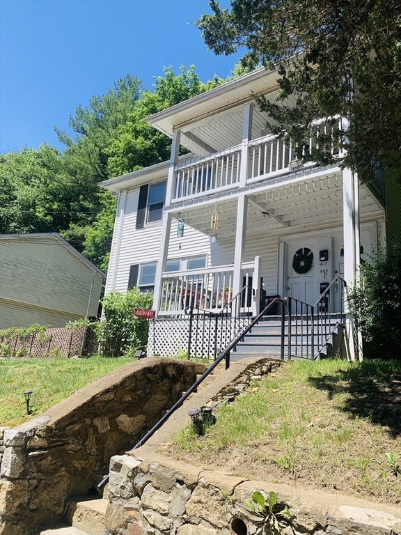 409 Worcester Street Southbridge, MA 01550 - Photo 2 of 27