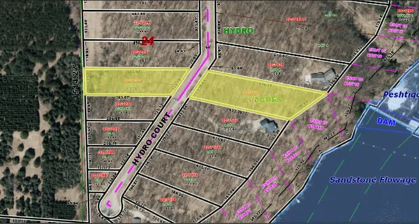 $72,900 | N7576 Hydro Court, Unit 7, Crivitz, WI 54114