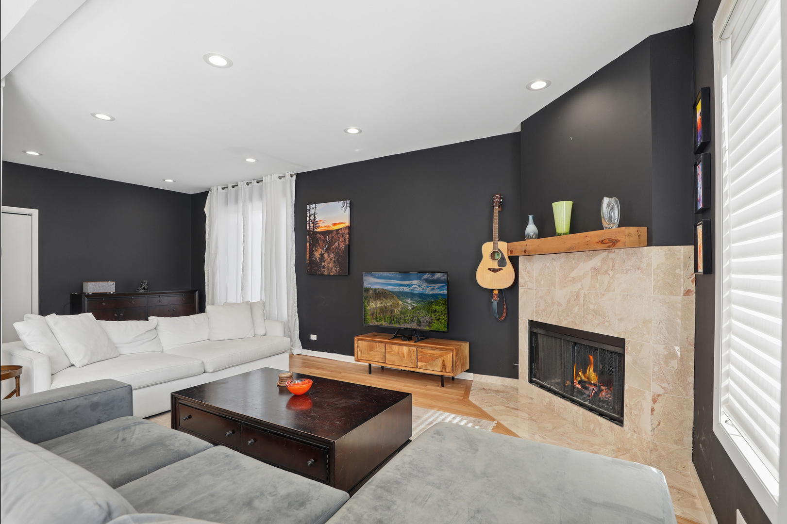 980 Half Day Road Highland Park, IL 60035 - Photo 6 of 37 Gallery Image 6
