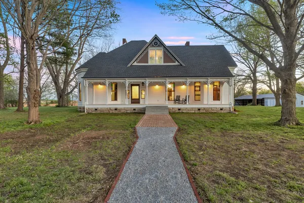 $1,300,000 | 11485 Julien Road, Gracey, KY 42232