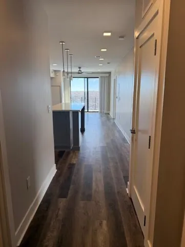 $2,800 | 480 North Main Street, Unit 711, Royal Oak, MI 48067