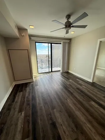 $2,800 | 480 North Main Street, Unit 711, Royal Oak, MI 48067