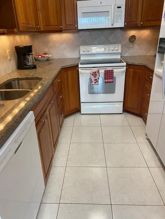 $3,250 | 8833 Bella Vista Drive, Unit 8833, Boca Raton, FL 33433