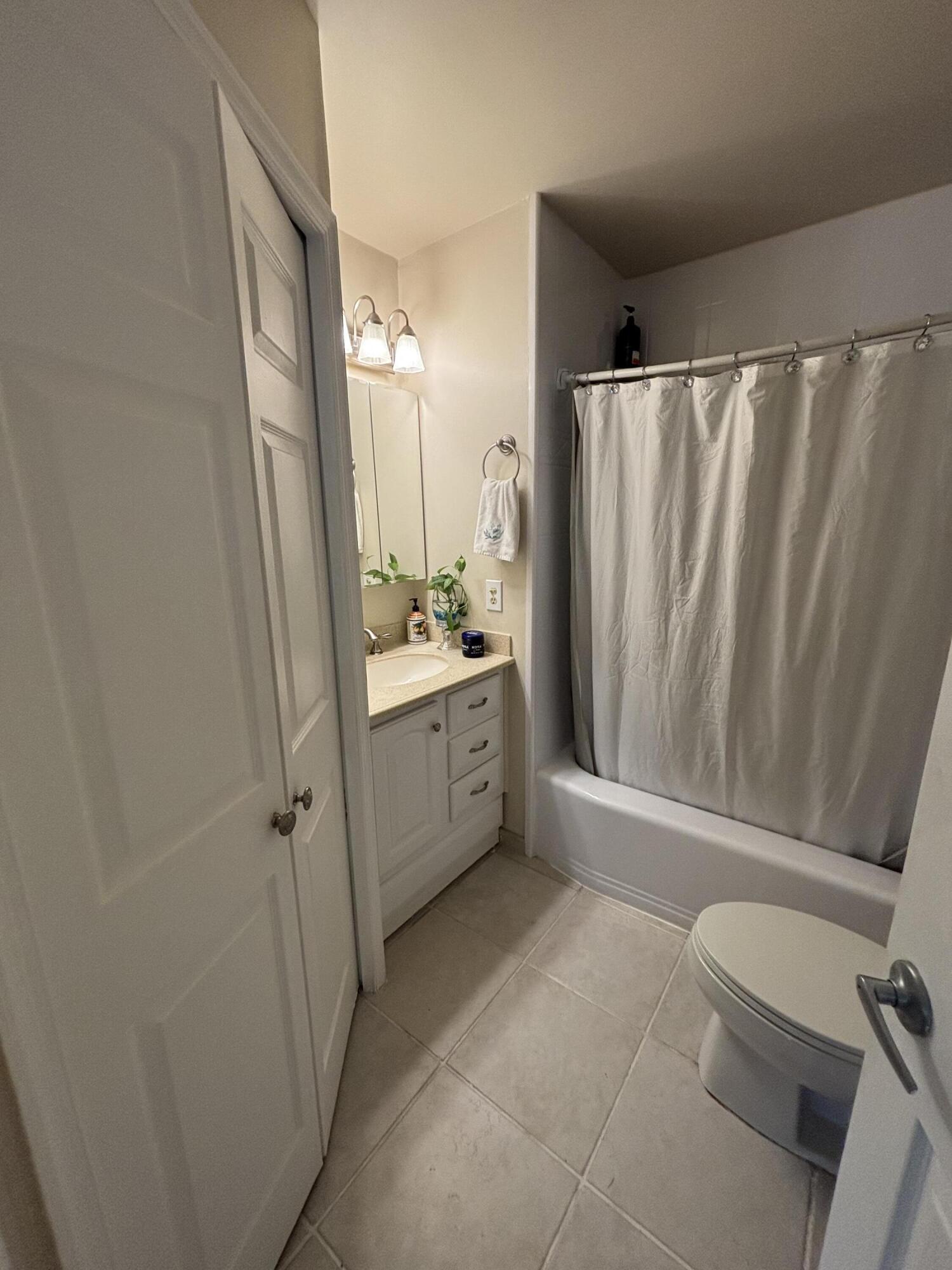 8833 Bella Vista Drive, Unit 8833 Boca Raton, FL 33433 - Photo 25 of 47 IMG_1353 - Copy