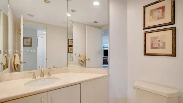 $6,750 | 1000 West Island Boulevard, Unit 2409, Aventura, FL 33160