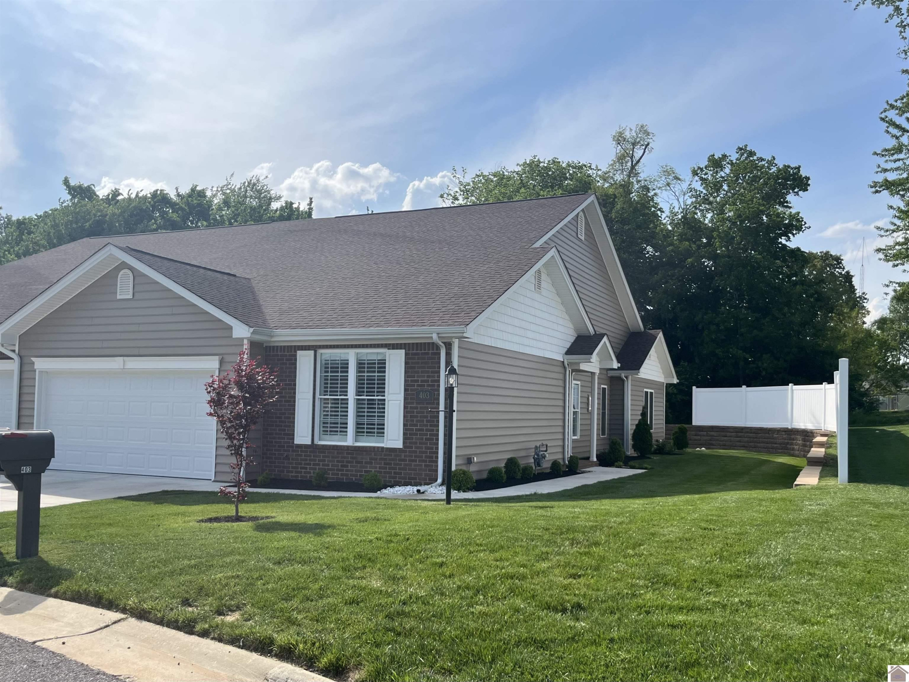 403 Villa Ridge Drive Paducah, KY 42003 - Photo 1 of 8 Photo 1