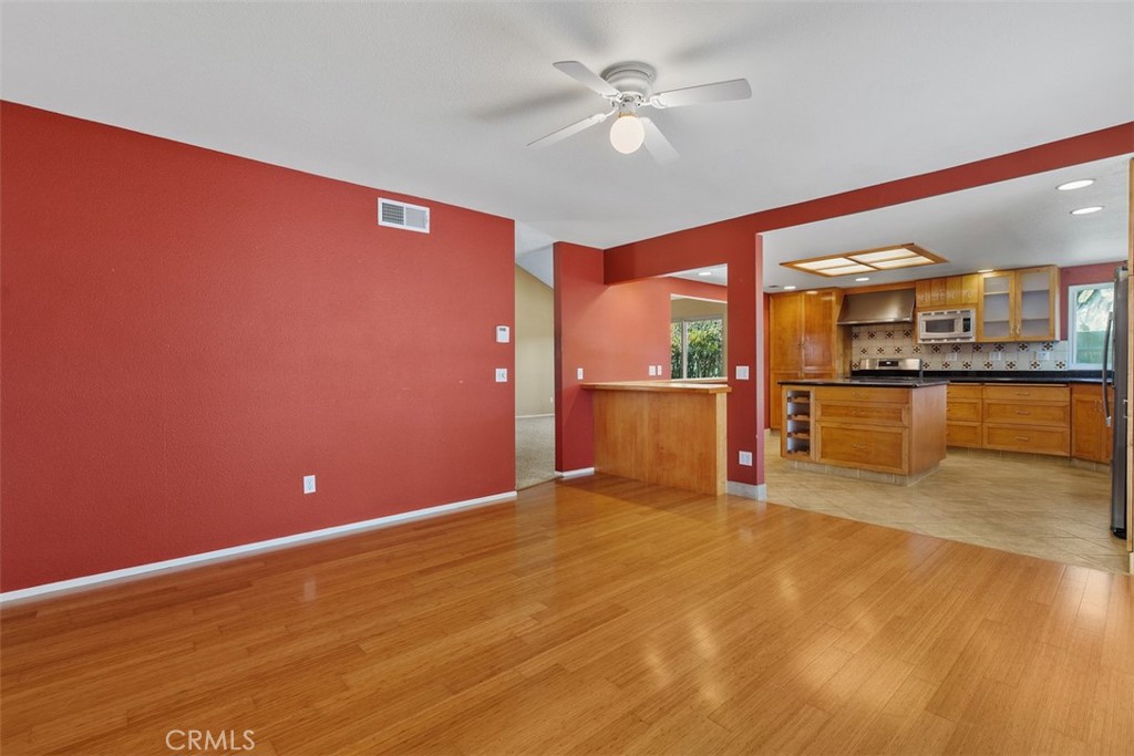 5625 Vía Terreno Riverside, CA 92506 - Photo 14 of 38