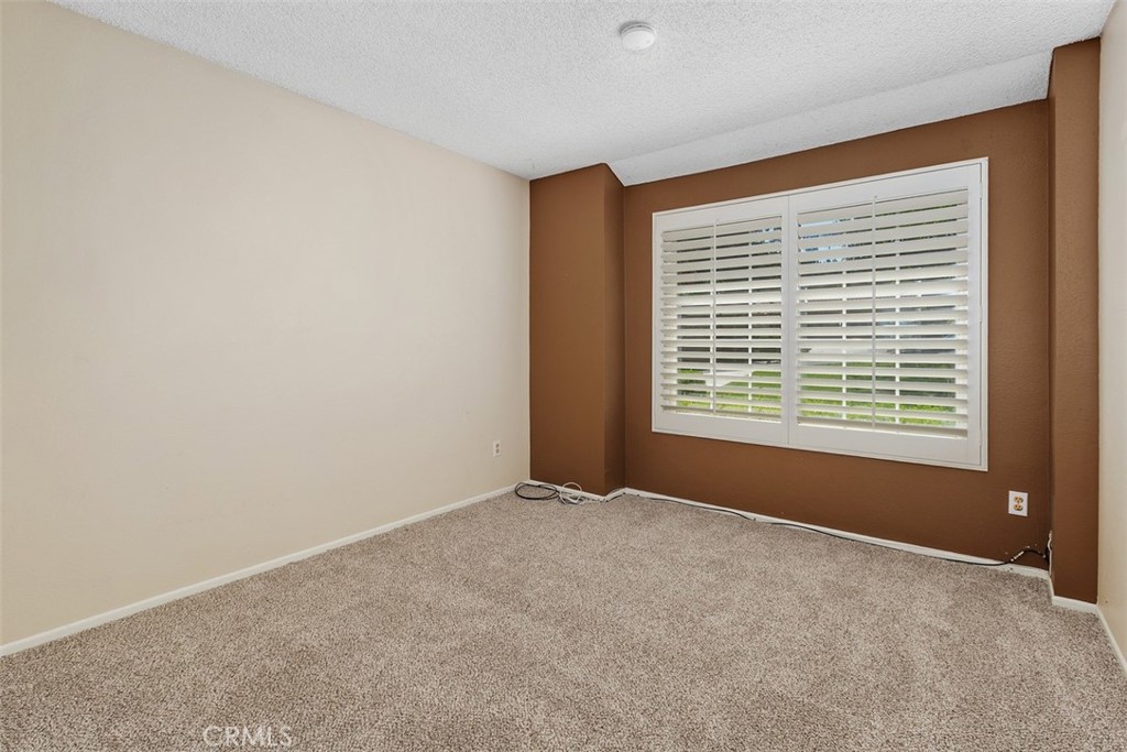 5625 Vía Terreno Riverside, CA 92506 - Photo 19 of 38