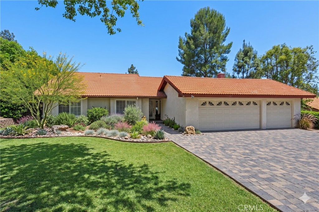 5625 Vía Terreno Riverside, CA 92506 - Photo 2 of 38 Digitally Enhanced