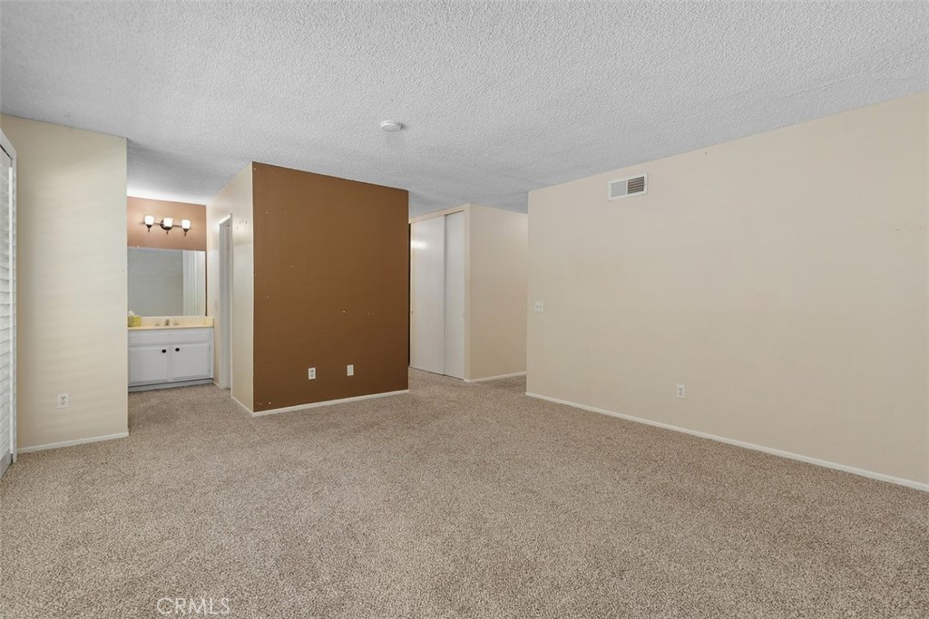 5625 Vía Terreno Riverside, CA 92506 - Photo 27 of 38