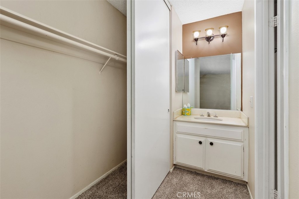5625 Vía Terreno Riverside, CA 92506 - Photo 28 of 38 Original Image