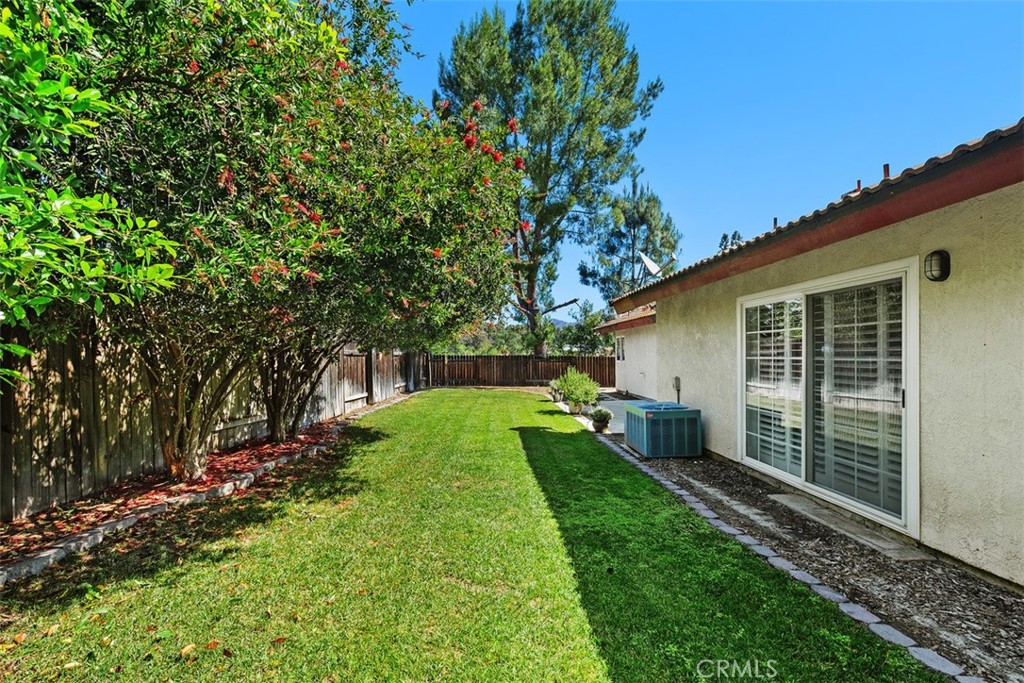 5625 Vía Terreno Riverside, CA 92506 - Photo 37 of 38
