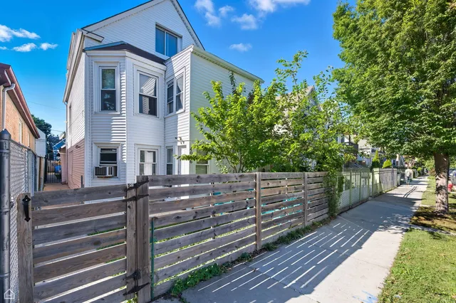 $599,900 | 4026 North Kimball Avenue, Chicago, IL 60618