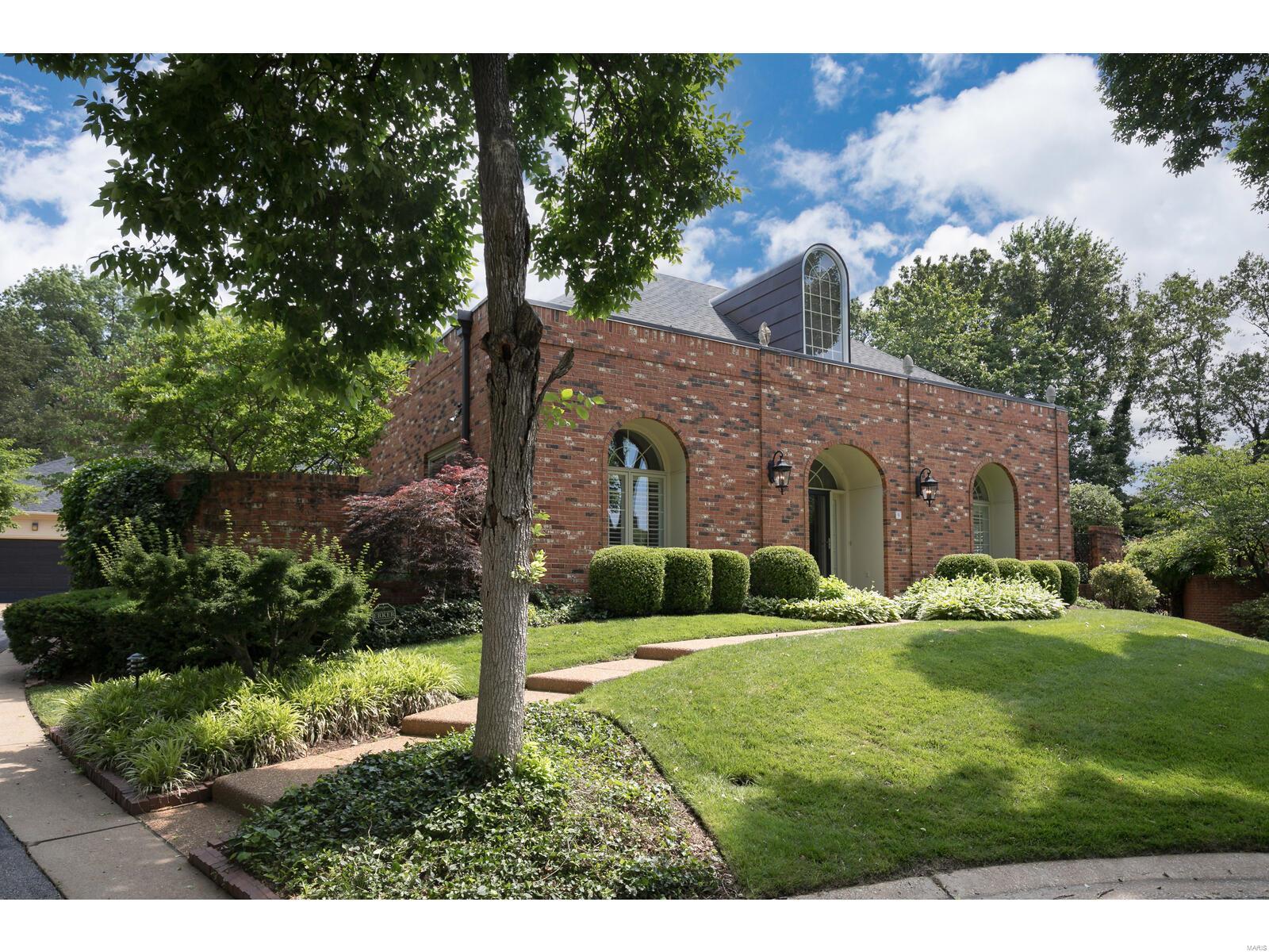 9 Upper Price Road St. Louis, MO 63132 - Photo 1 of 49