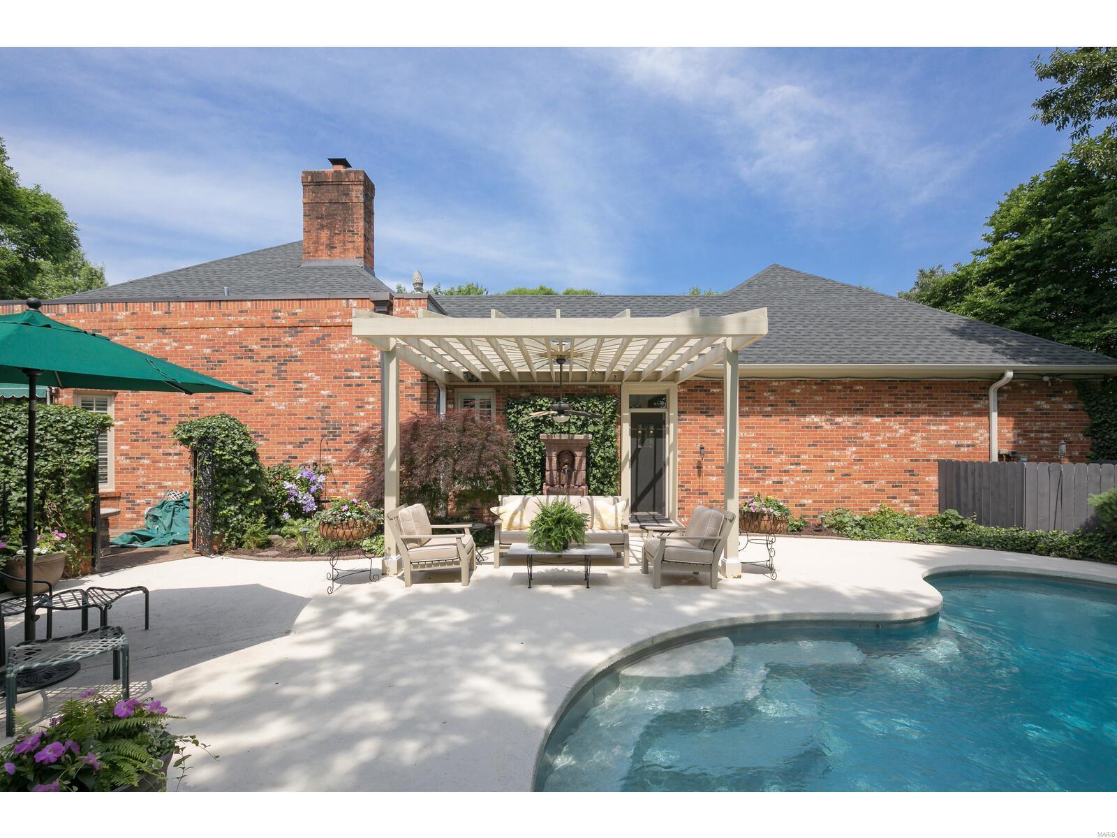 9 Upper Price Road St. Louis, MO 63132 - Photo 4 of 49
