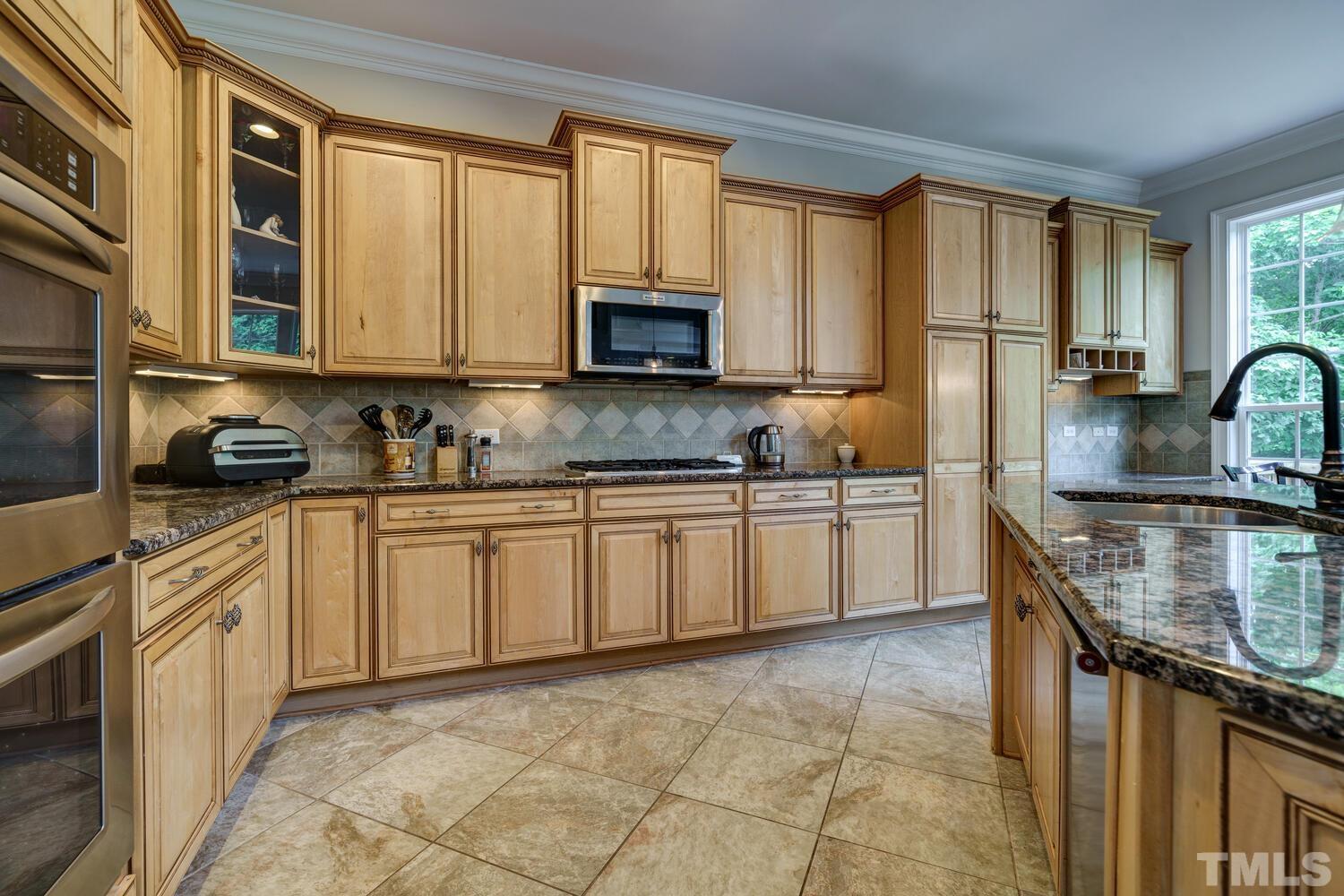 3907 Morvan Way Raleigh, NC 27612 - Photo 13 of 69