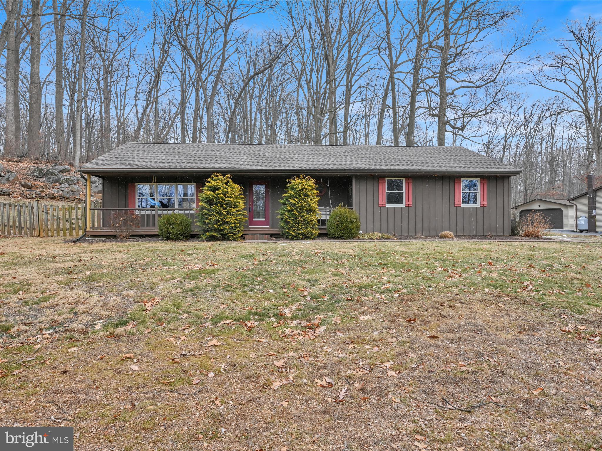 5501 Bossler Road Elizabethtown, PA 17022 - Photo 8 of 39 Front