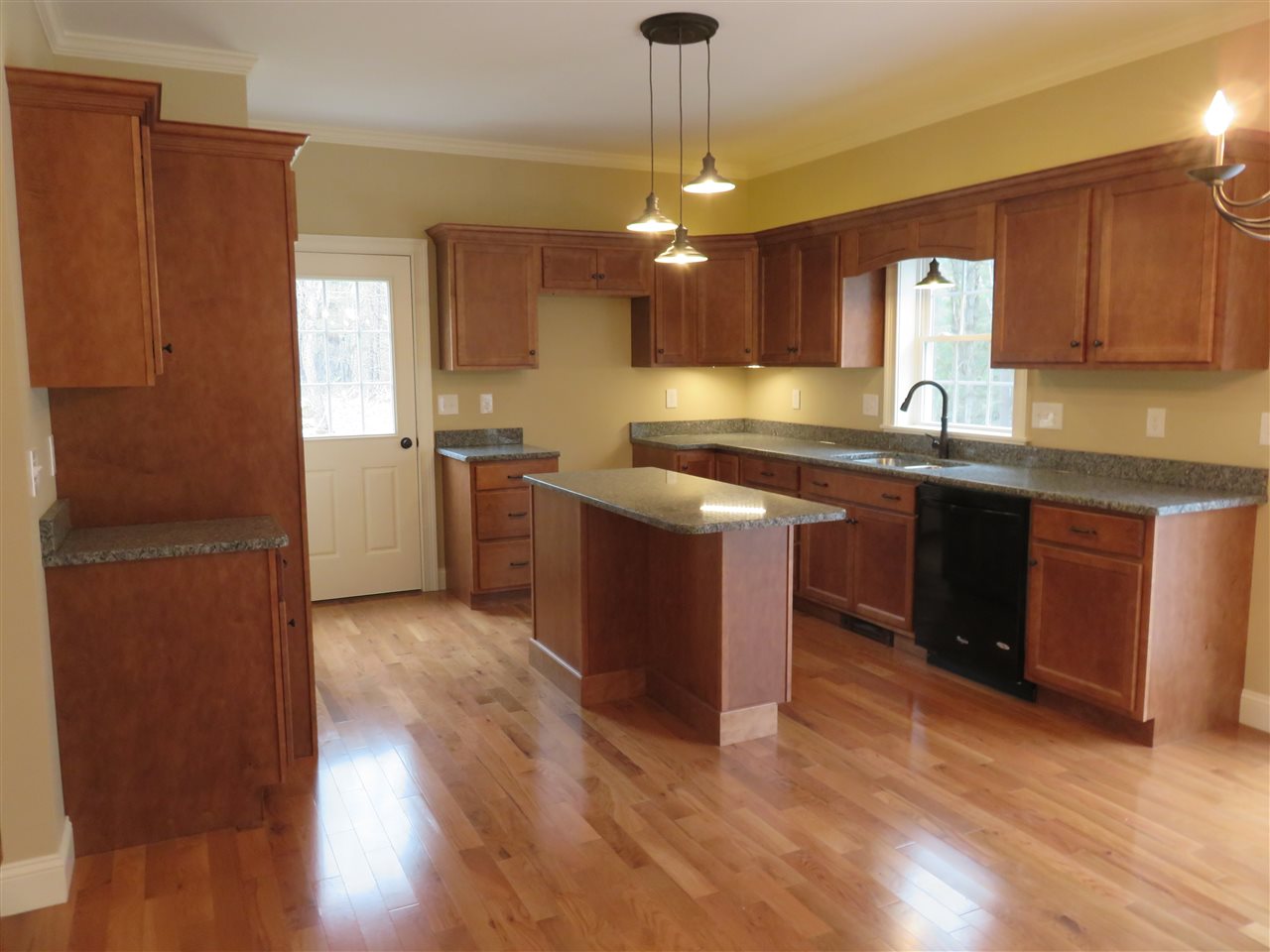 255 Rhododendron Road Fitzwilliam, NH 03447 - Photo 14 of 39