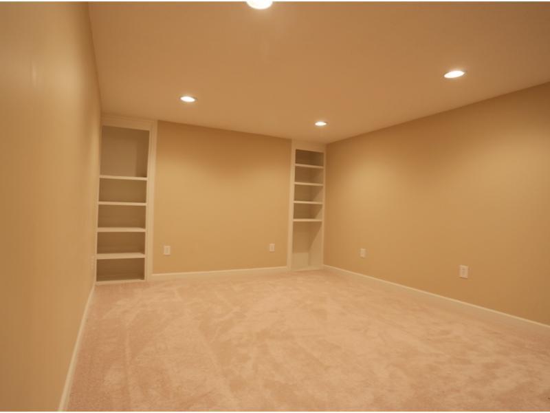 13005 Rocky Pointe Road McCordsville, IN 46055 - Photo 17 of 24 Gallery Image 17