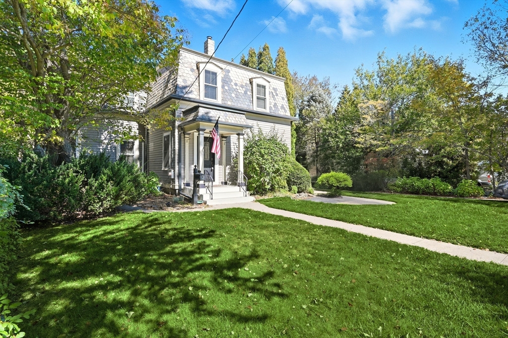 139 Salem End Road Framingham, MA 01702 - Photo 2 of 40