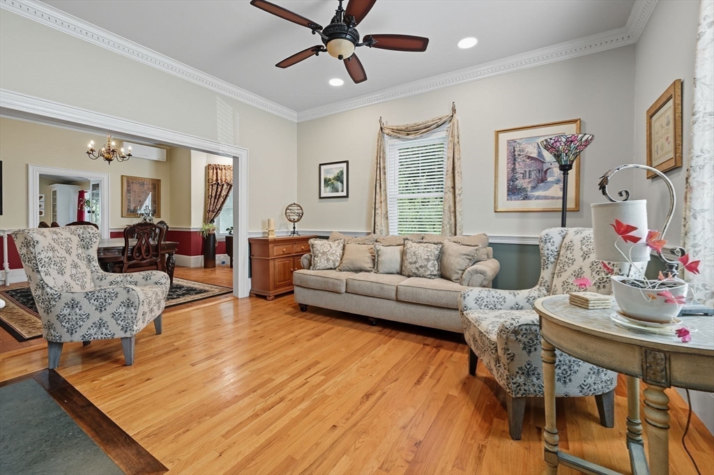139 Salem End Road Framingham, MA 01702 - Photo 6 of 40 Gallery Image 6
