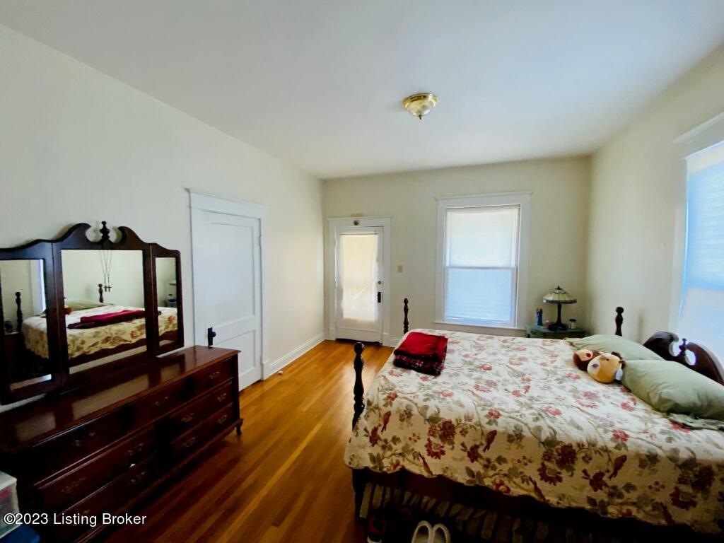 405 East Main Street Springfield, KY 40069 - Photo 9 of 26 009_Primary Beroom