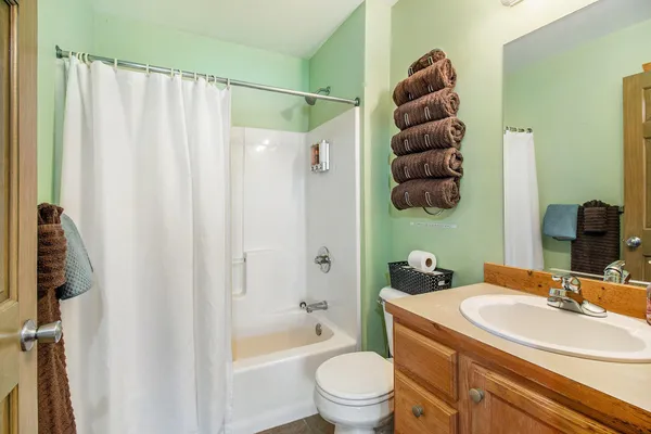 $1,100,000 | 5293 West Monroe Road, Pentwater, MI 49449