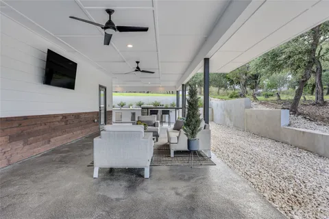 $998,000 | 432 Venture Boulevard South, Point Venture, TX 78645