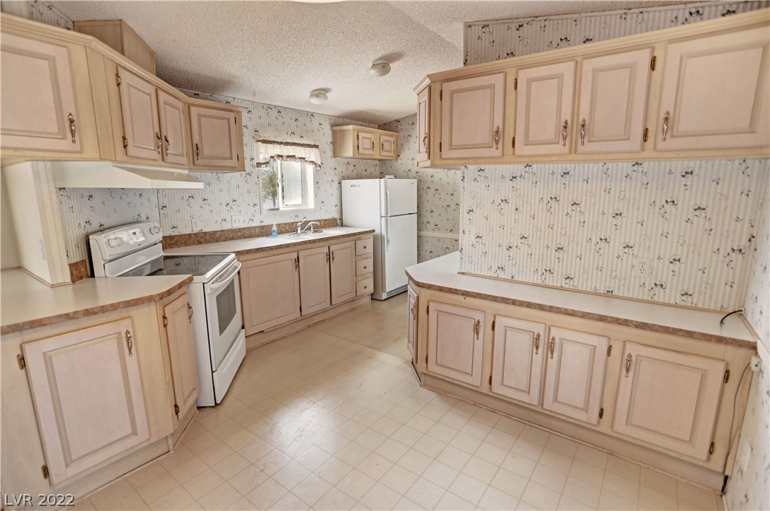 210 West Blosser Ranch Road Pahrump, NV 89060 - Photo 20 of 38 Gallery Image 20