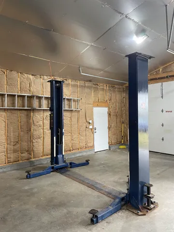 $1,000 | 16-18 Hough Street, Unit GARAGE, Dover, NH 03820