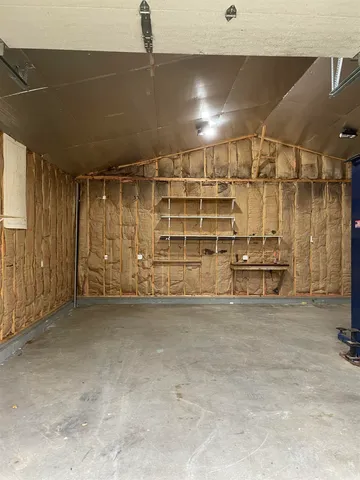 $1,000 | 16-18 Hough Street, Unit GARAGE, Dover, NH 03820