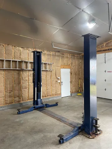 $1,000 | 16-18 Hough Street, Unit GARAGE, Dover, NH 03820