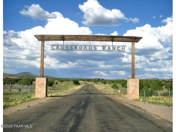 7051 Dillon Wash Road Prescott, AZ 86305 - Photo 6 of 43 Davis EntranceCrossroadsSign