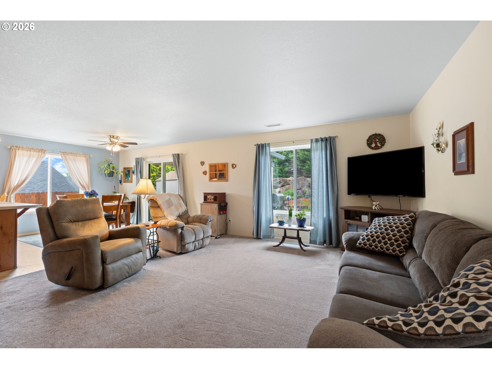 628 Stone View Way Kalama, WA 98625 - Photo 4 of 38