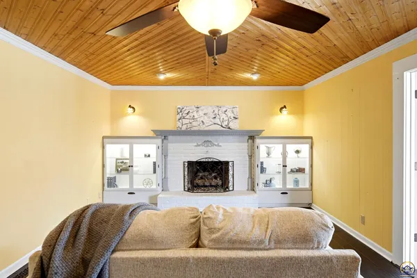 $299,900 | 4814 Southwest Cochise Avenue, Topeka, KS 66614