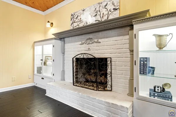 $299,900 | 4814 Southwest Cochise Avenue, Topeka, KS 66614