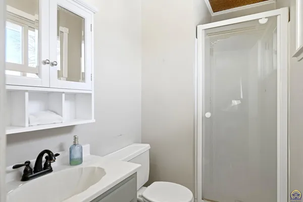 $299,900 | 4814 Southwest Cochise Avenue, Topeka, KS 66614