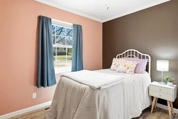 $299,900 | 4814 Southwest Cochise Avenue, Topeka, KS 66614