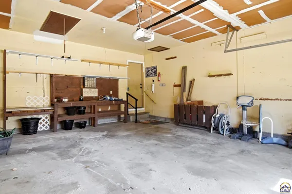 $299,900 | 4814 Southwest Cochise Avenue, Topeka, KS 66614