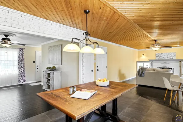 $299,900 | 4814 Southwest Cochise Avenue, Topeka, KS 66614