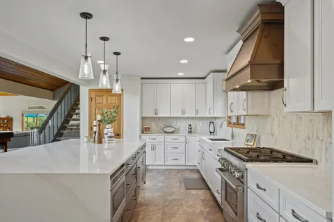 $2,699,995 | N1817 Wildwood Drive, Linn, WI 53147