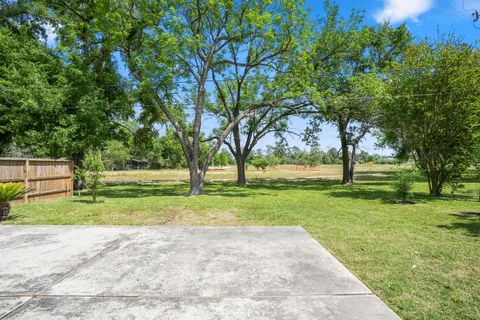$299,000 | 5918 Par 4 Drive, Houston, TX 77088
